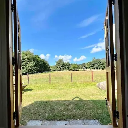 Wicklow Wild Glamping Shepherds Huts At Greenan Maze