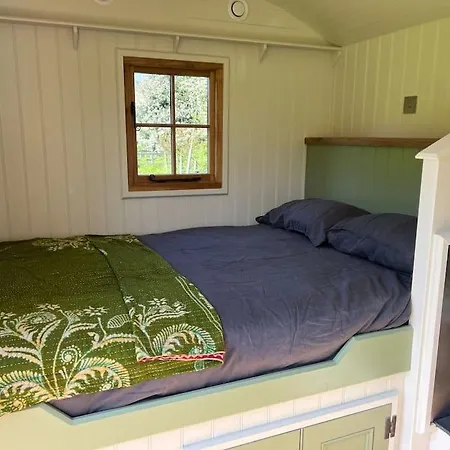 Wicklow Wild Glamping Shepherds Huts At Greenan Maze Kamp alanı Rathdrum